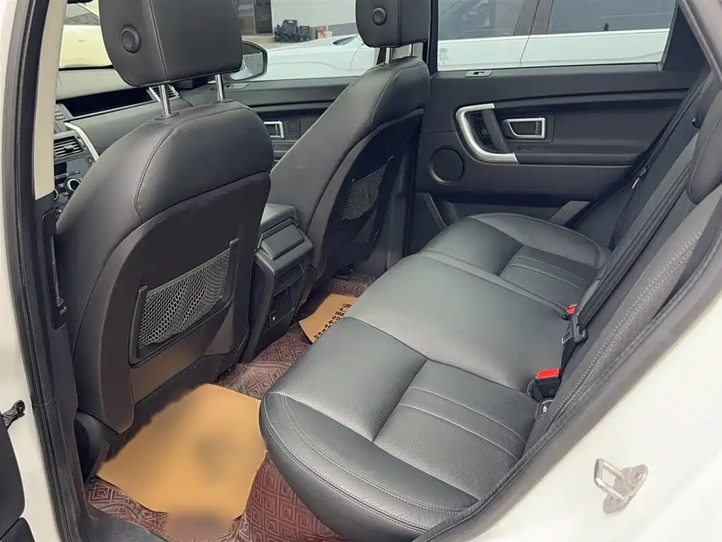 Land Rover Discovery Sport — фото 10