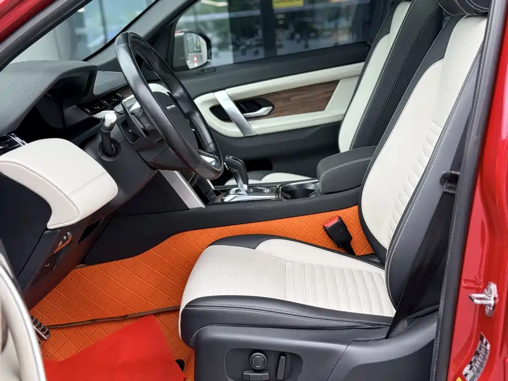 Land Rover Discovery Sport — фото 14