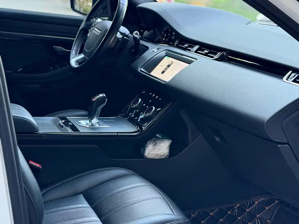 Land Rover Evoque — фото 9