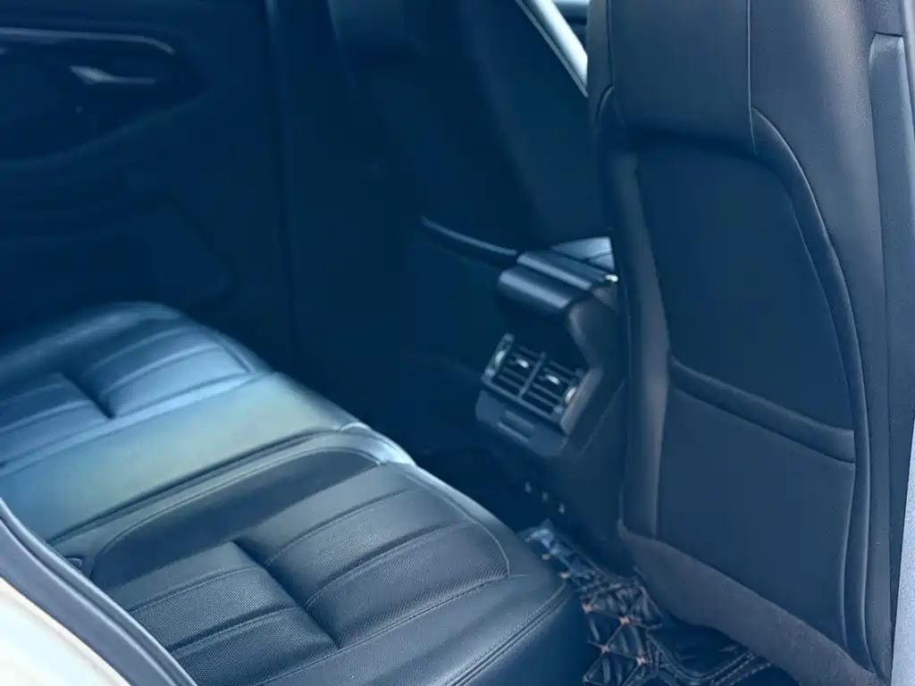 Land Rover Evoque — фото 10