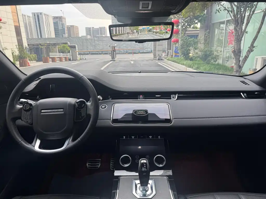 Land Rover Evoque — фото 19