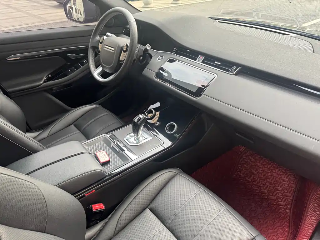 Land Rover Evoque — фото 23