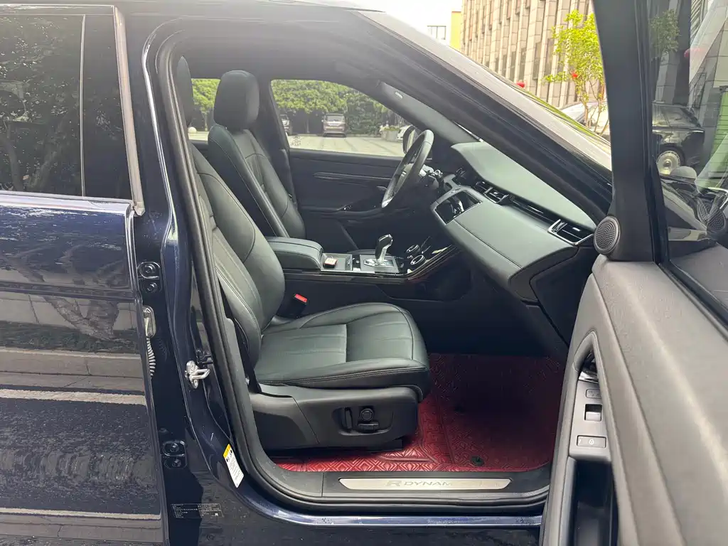 Land Rover Evoque — фото 24