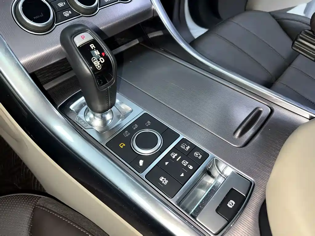 Land Rover Sport — фото 13