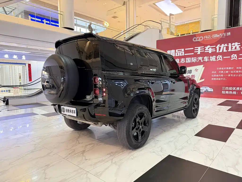 Land Rover Defender — фото 14