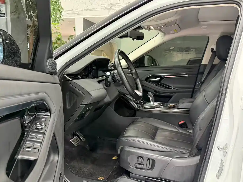 Land Rover Evoque — фото 4
