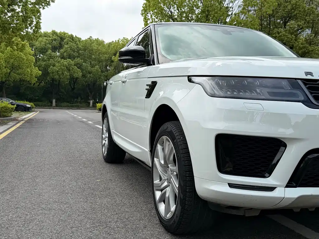 Land Rover Sport — фото 22