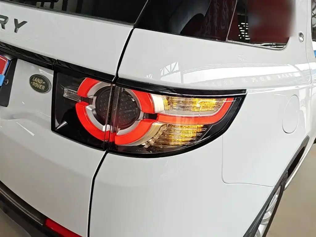 Land Rover Discovery Sport — фото 8
