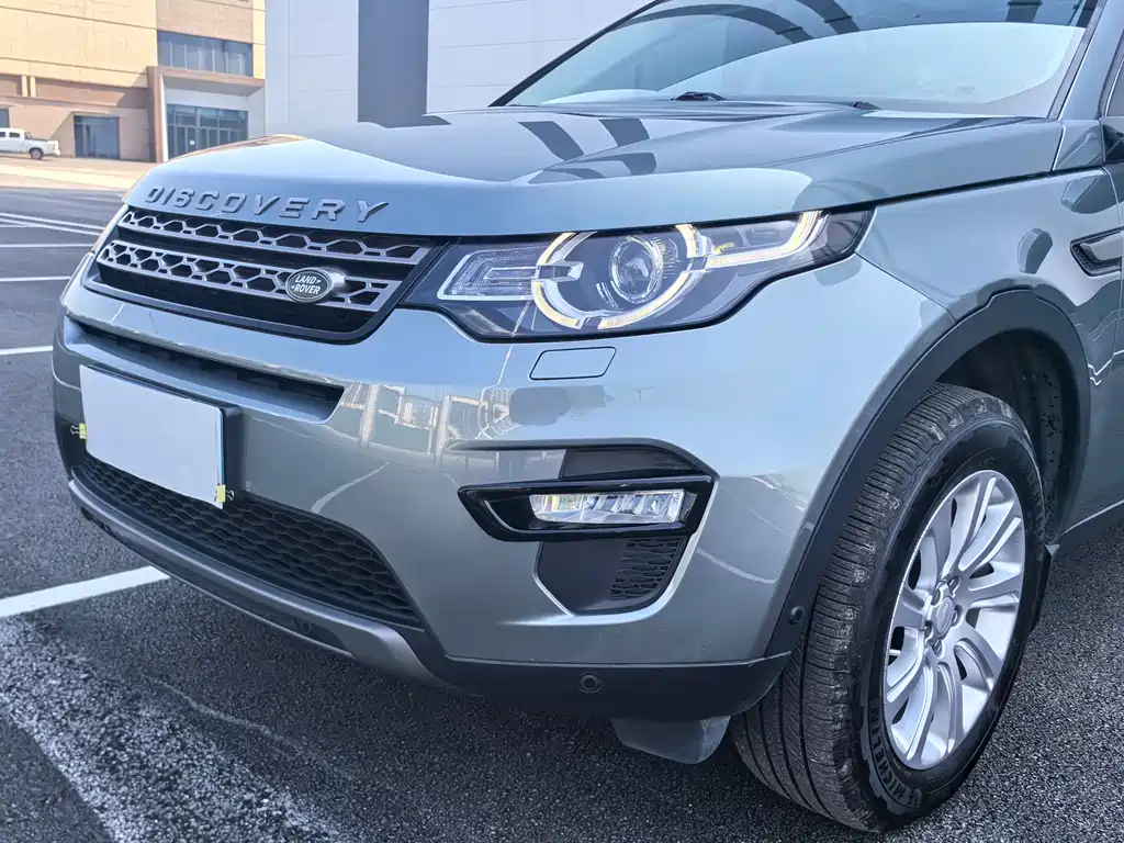 Land Rover Discovery Sport — фото 19