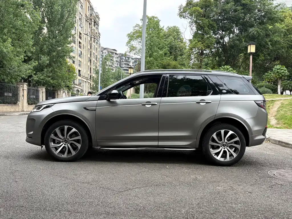 Land Rover Discovery Sport — фото 17