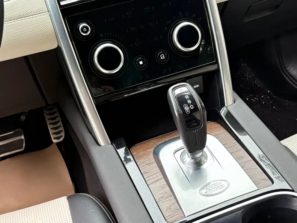 Land Rover Discovery Sport — фото 10
