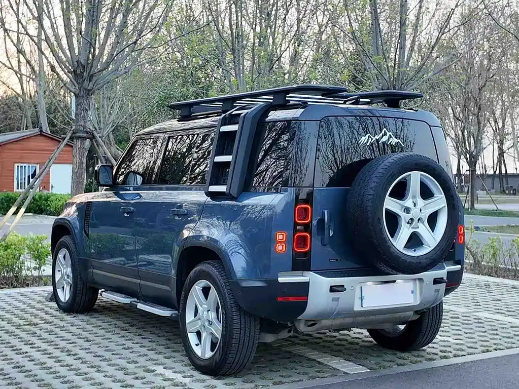 Land Rover Defender — фото 7