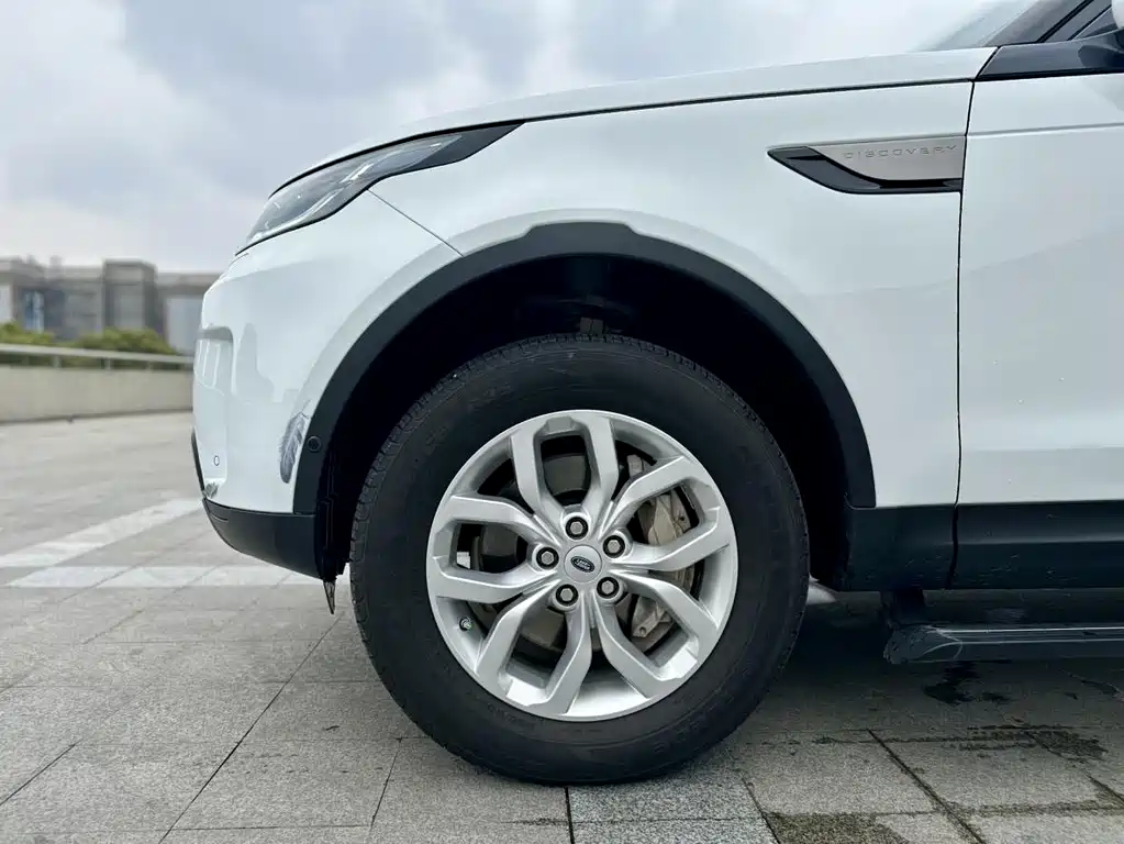 Land Rover Discovery — фото 13