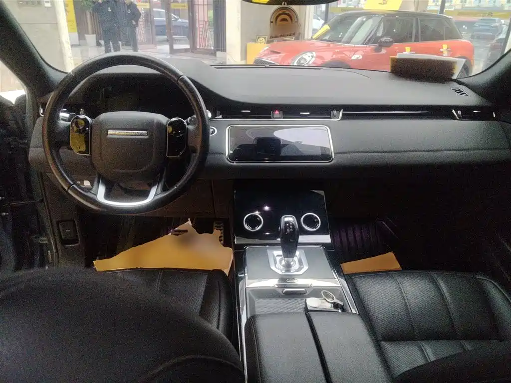 Land Rover Evoque — фото 6