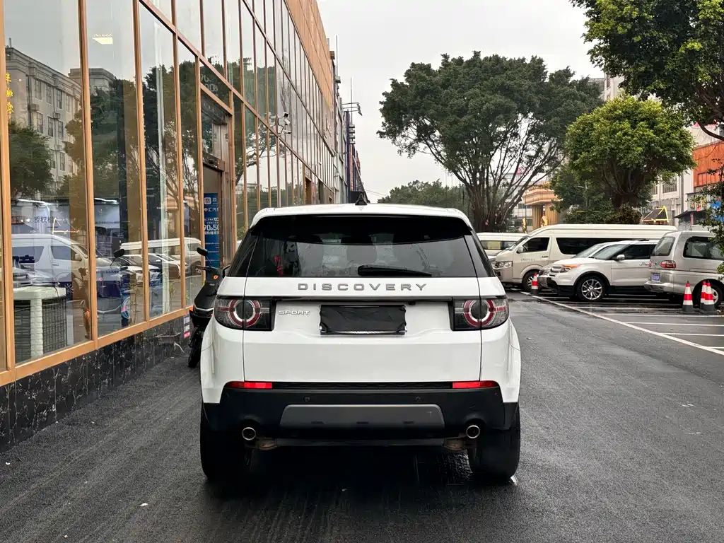 Land Rover Discovery Sport — фото 15