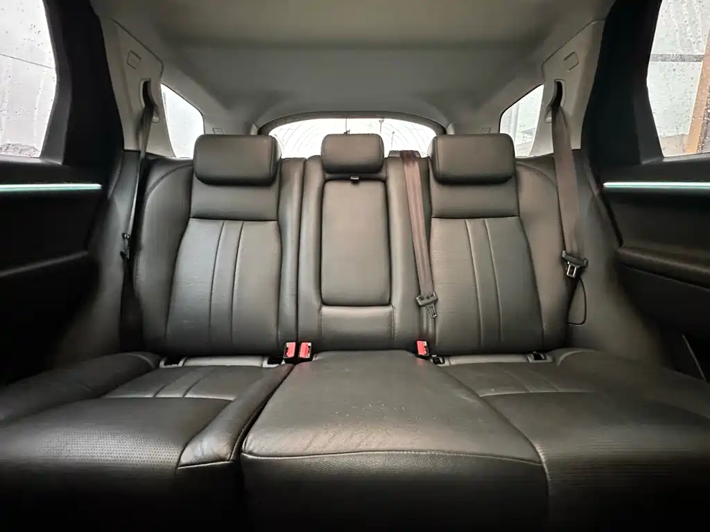 Land Rover Discovery Sport — фото 19