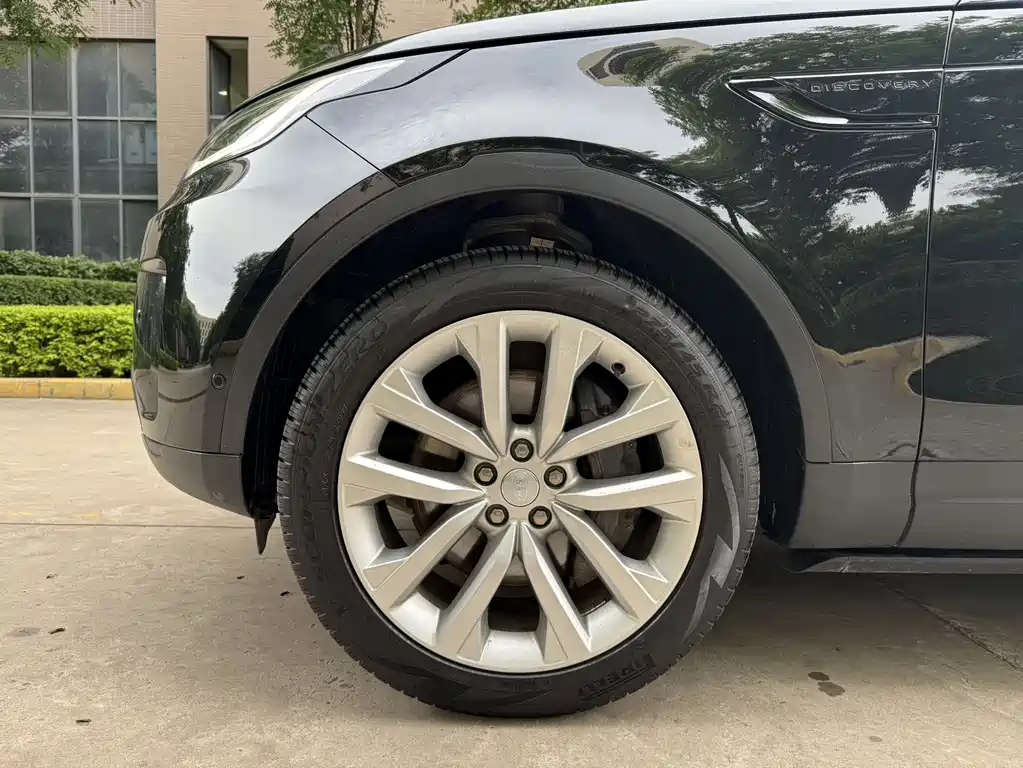 Land Rover Discovery — фото 14