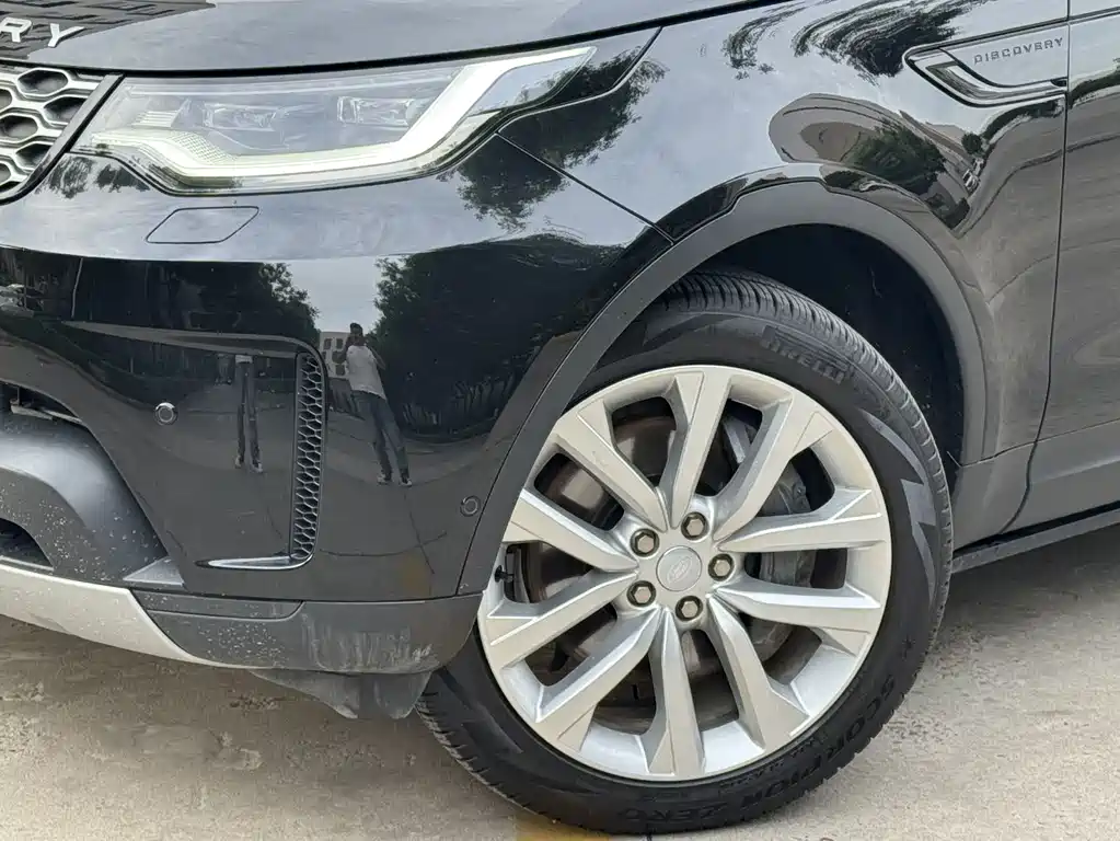 Land Rover Discovery — фото 15