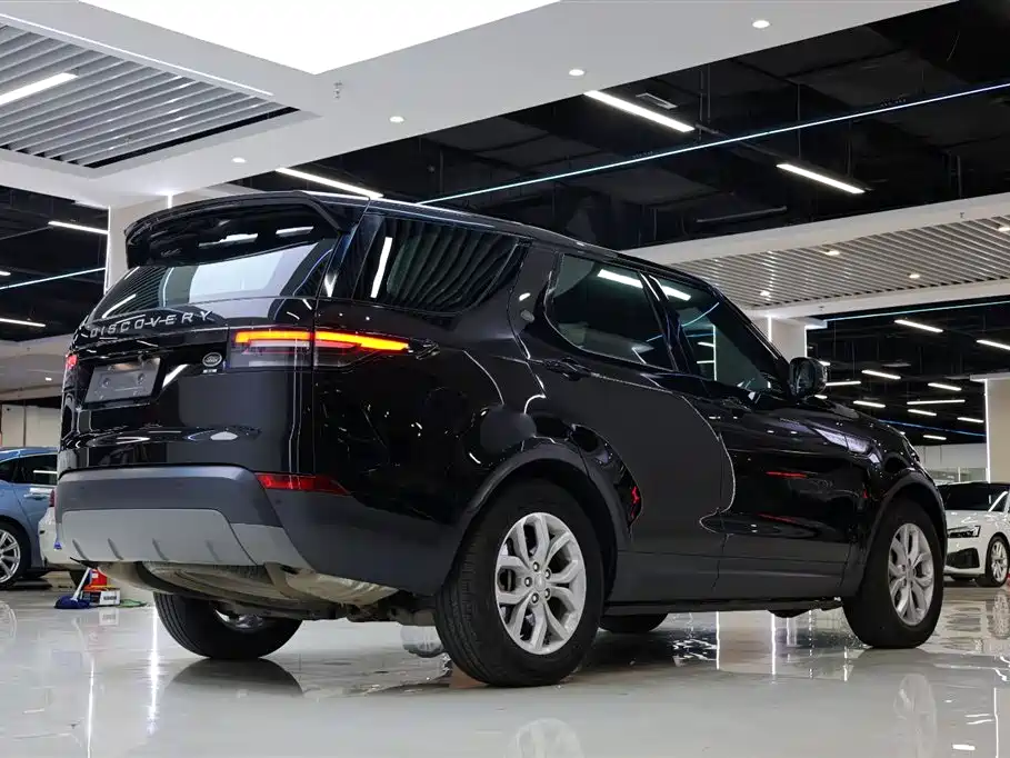 Land Rover Discovery — фото 14