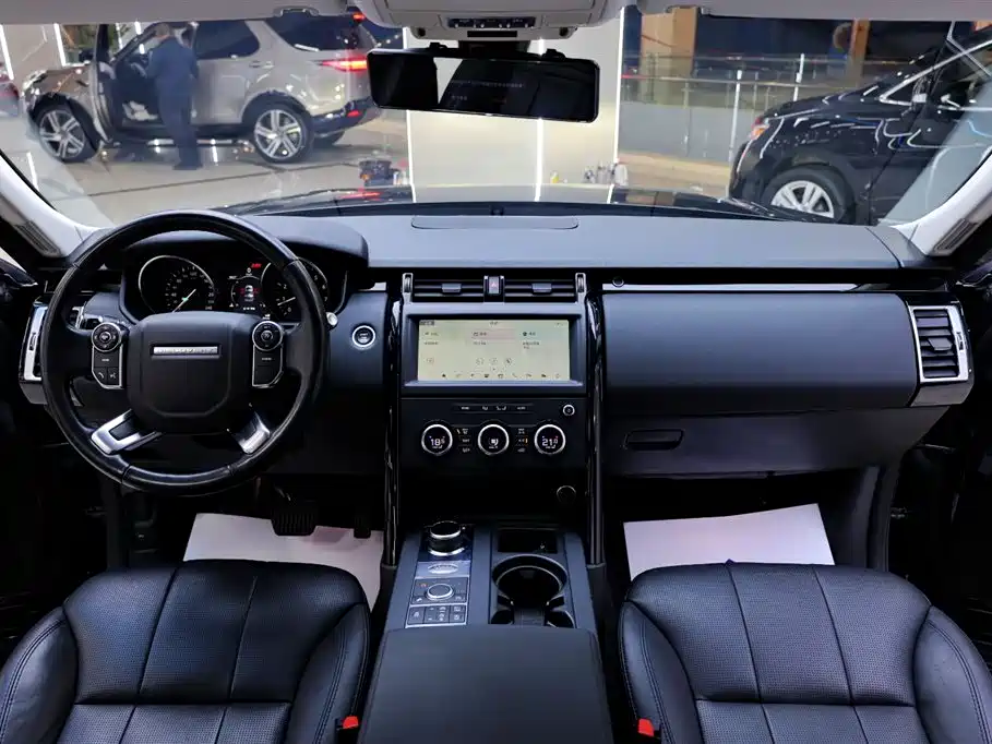 Land Rover Discovery — фото 18