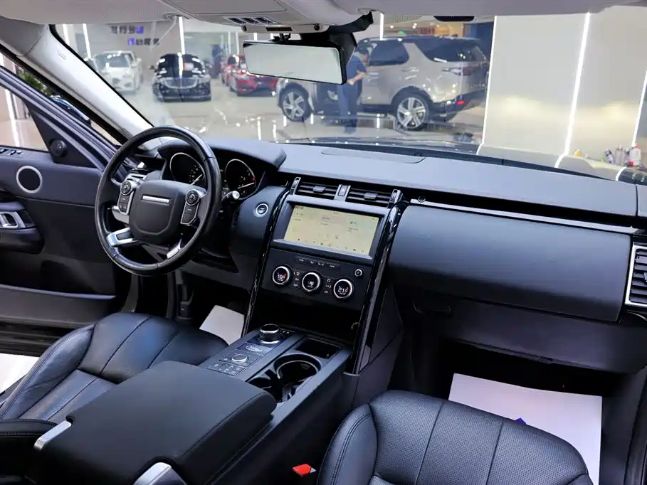 Land Rover Discovery — фото 19