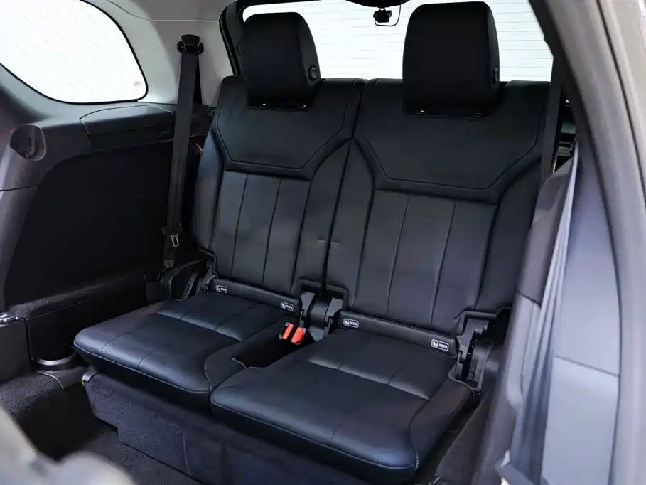 Land Rover Discovery — фото 30