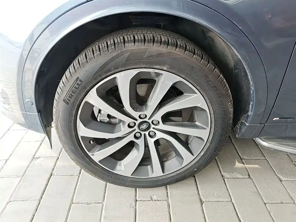 Land Rover Discovery Sport Hybrid — фото 23
