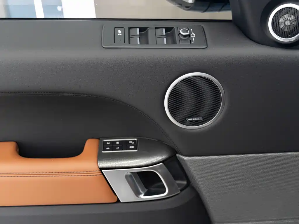 Land Rover Sport — фото 15