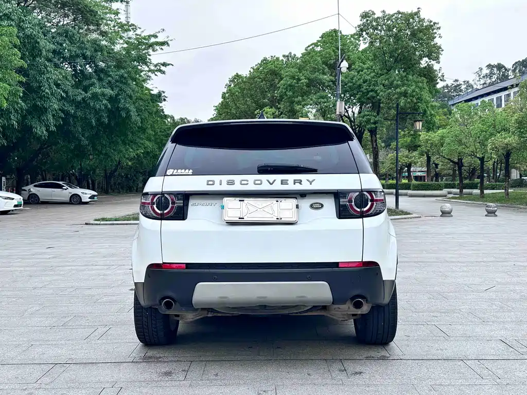 Land Rover Discovery Sport — фото 10
