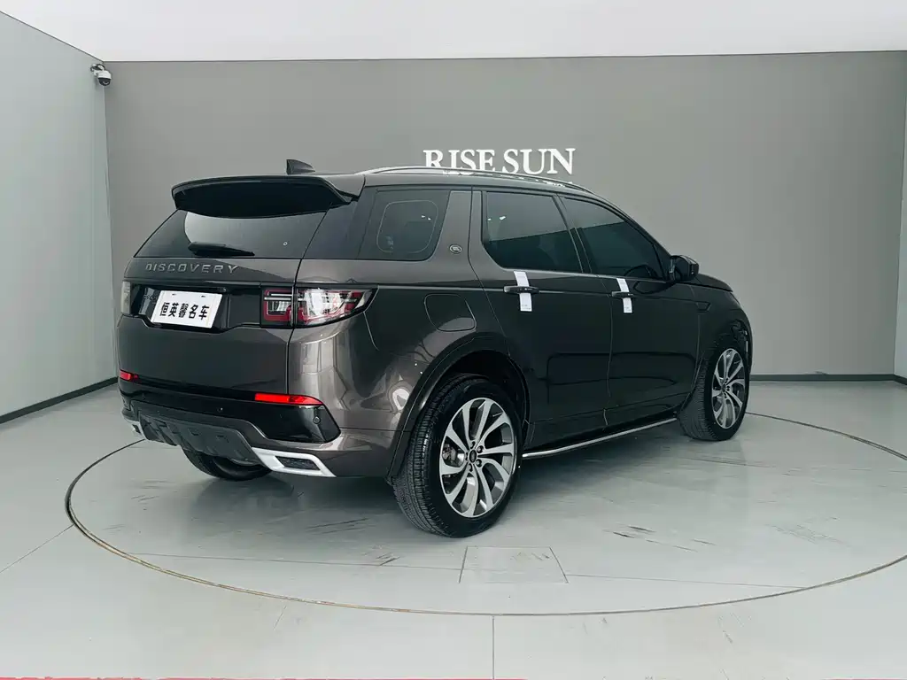 Land Rover Discovery Sport — фото 13