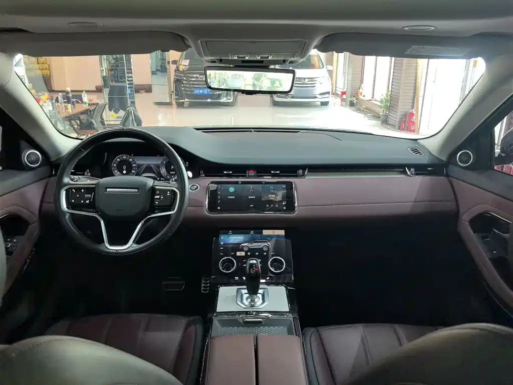 Land Rover Evoque — фото 13