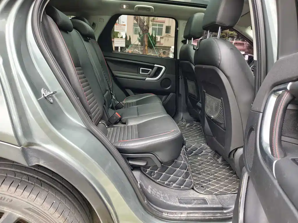 Land Rover Discovery Sport — фото 22