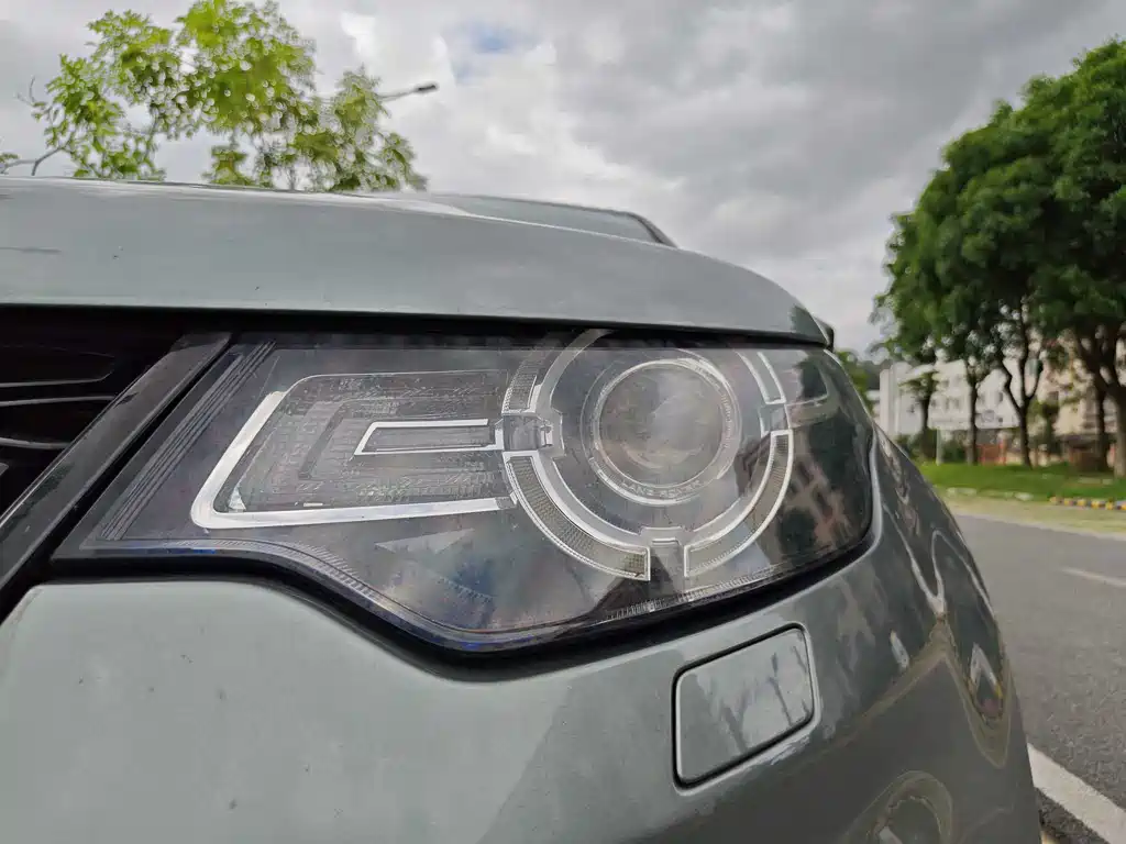 Land Rover Discovery Sport — фото 10