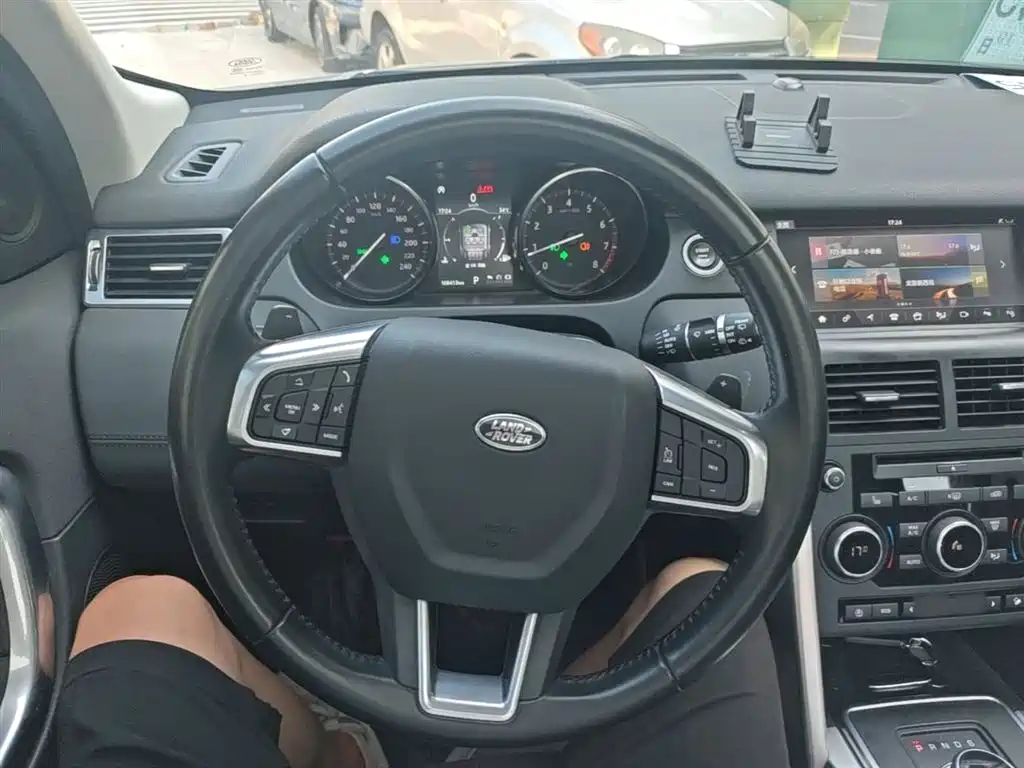 Land Rover Discovery Sport — фото 11