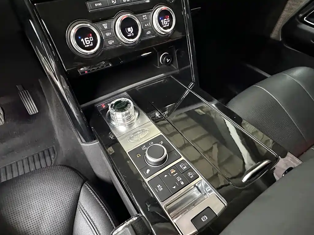 Land Rover Discovery — фото 13