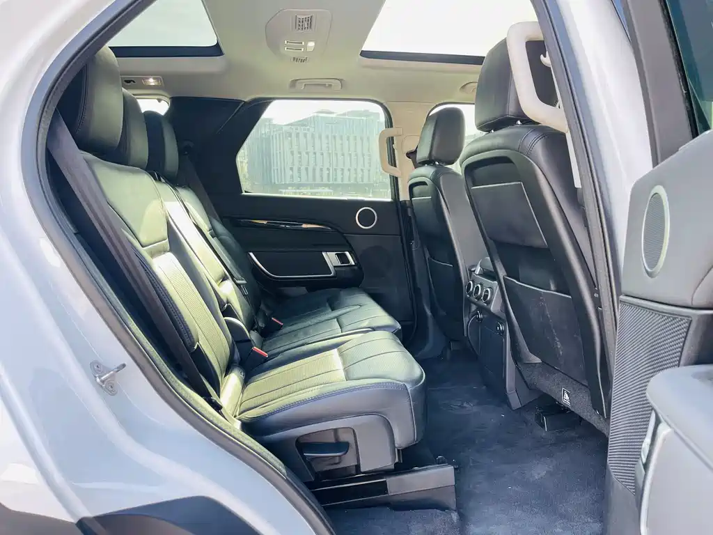 Land Rover Discovery — фото 13