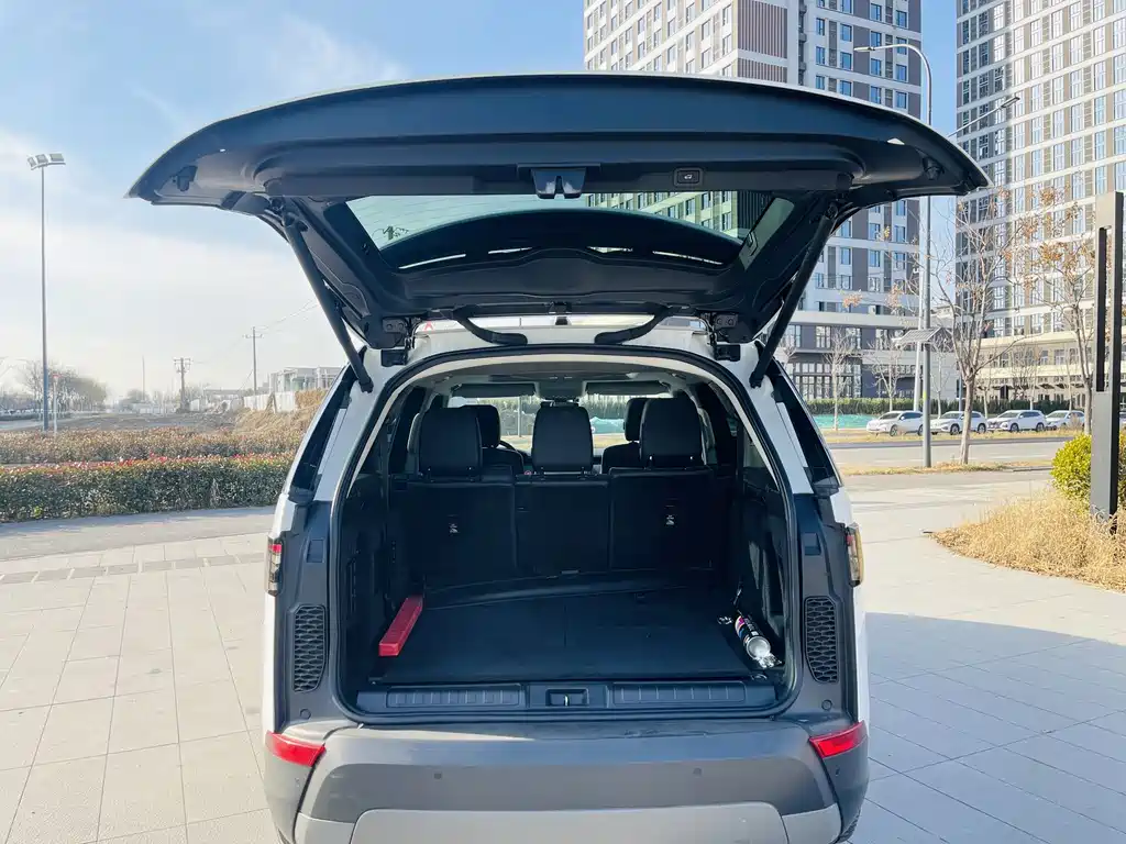 Land Rover Discovery — фото 18