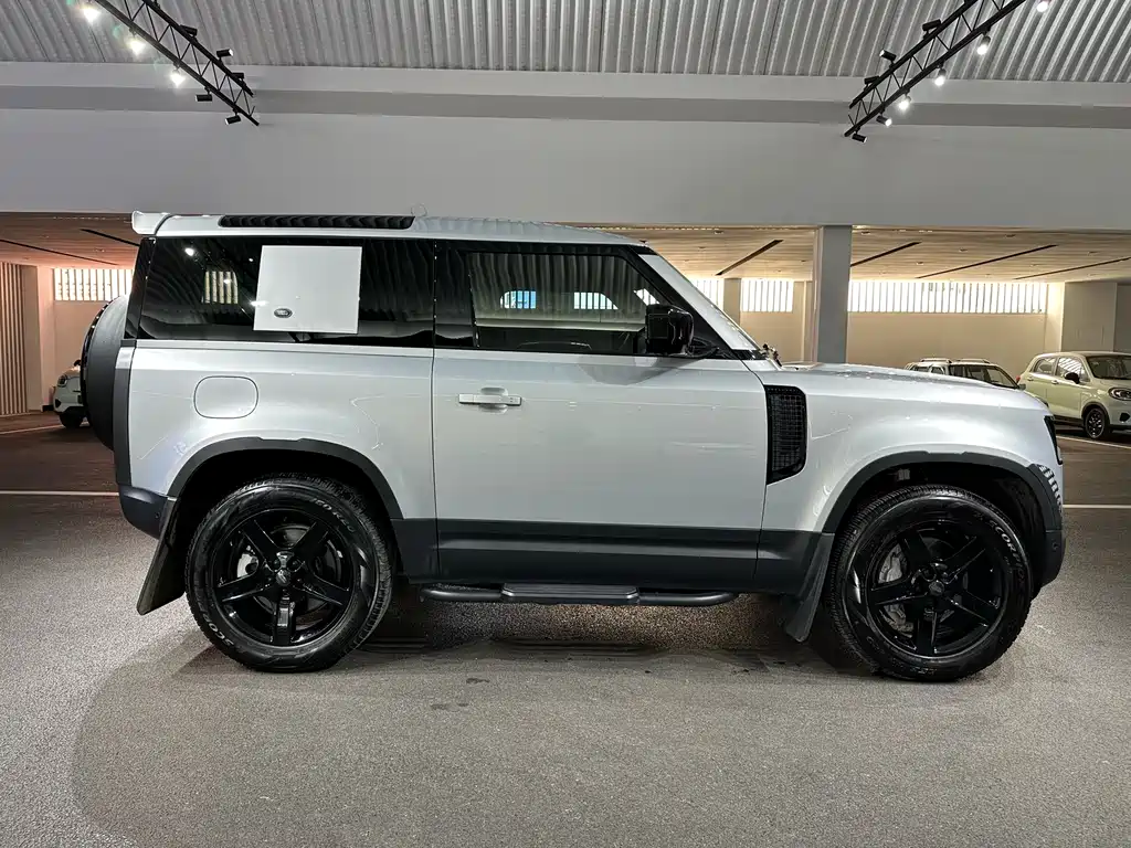 Land Rover Defender — фото 5