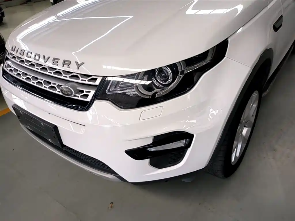 Land Rover Discovery Sport — фото 24