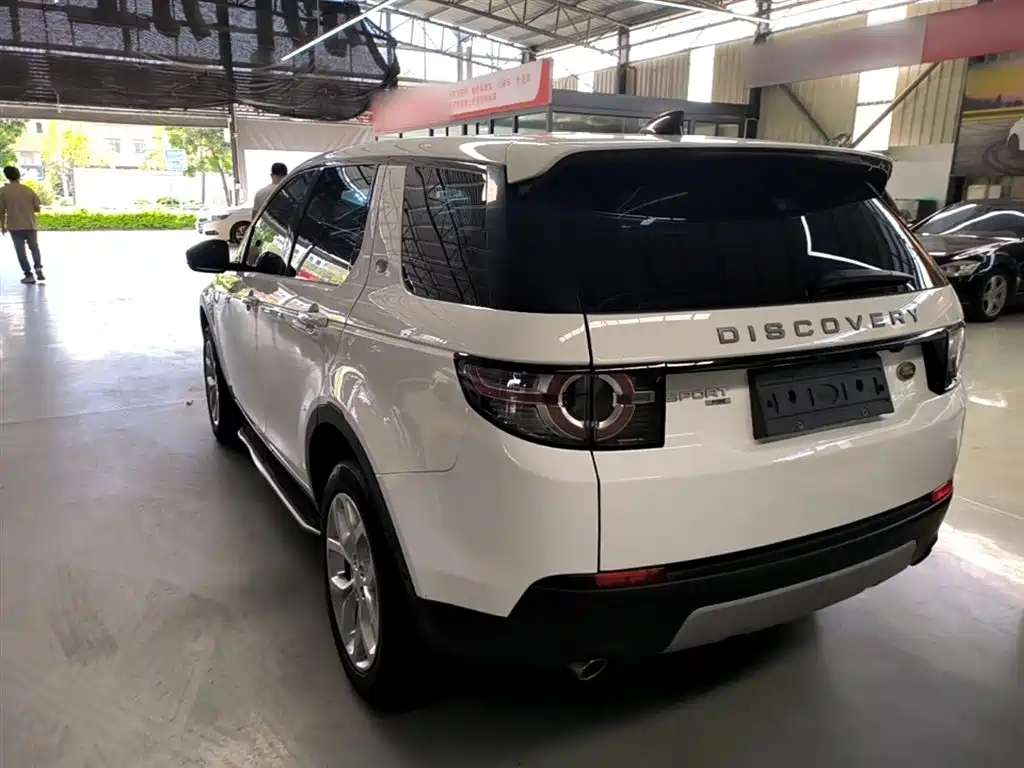 Land Rover Discovery Sport — фото 5