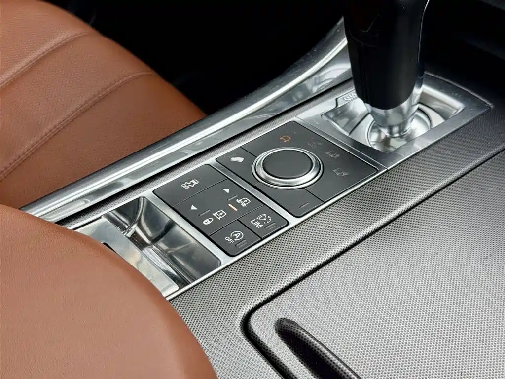 Land Rover Sport — фото 10