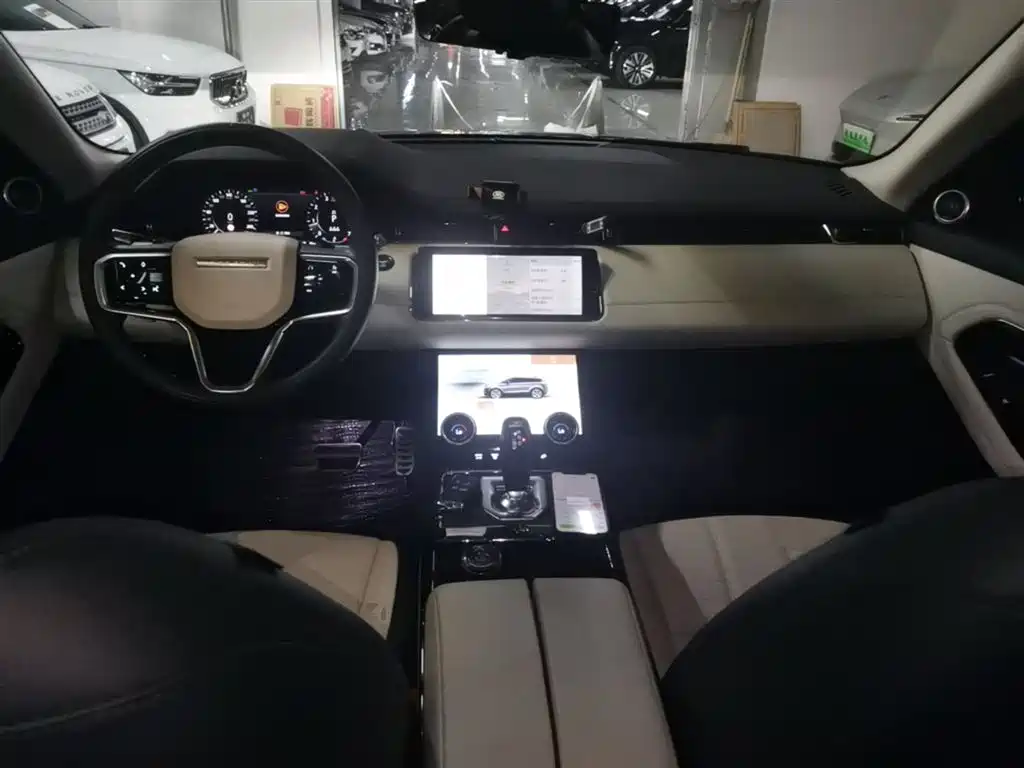 Land Rover Evoque — фото 10