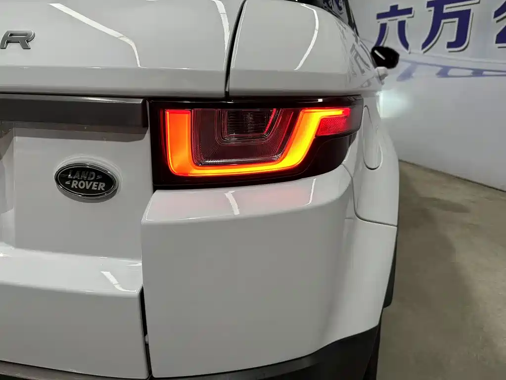 Land Rover Evoque — фото 19