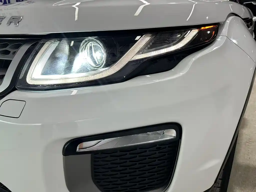 Land Rover Evoque — фото 20