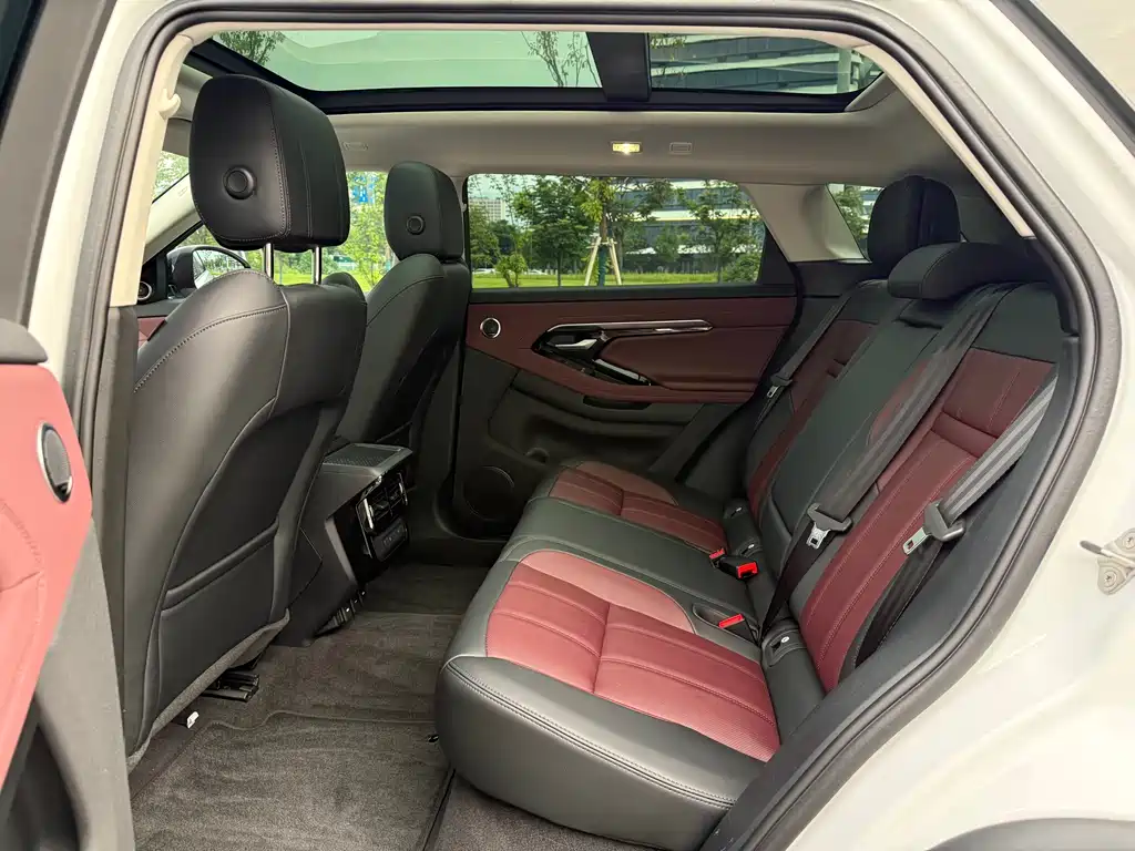Land Rover Evoque — фото 11