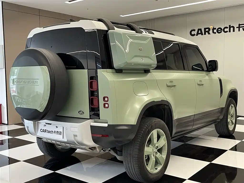Land Rover Defender — фото 4