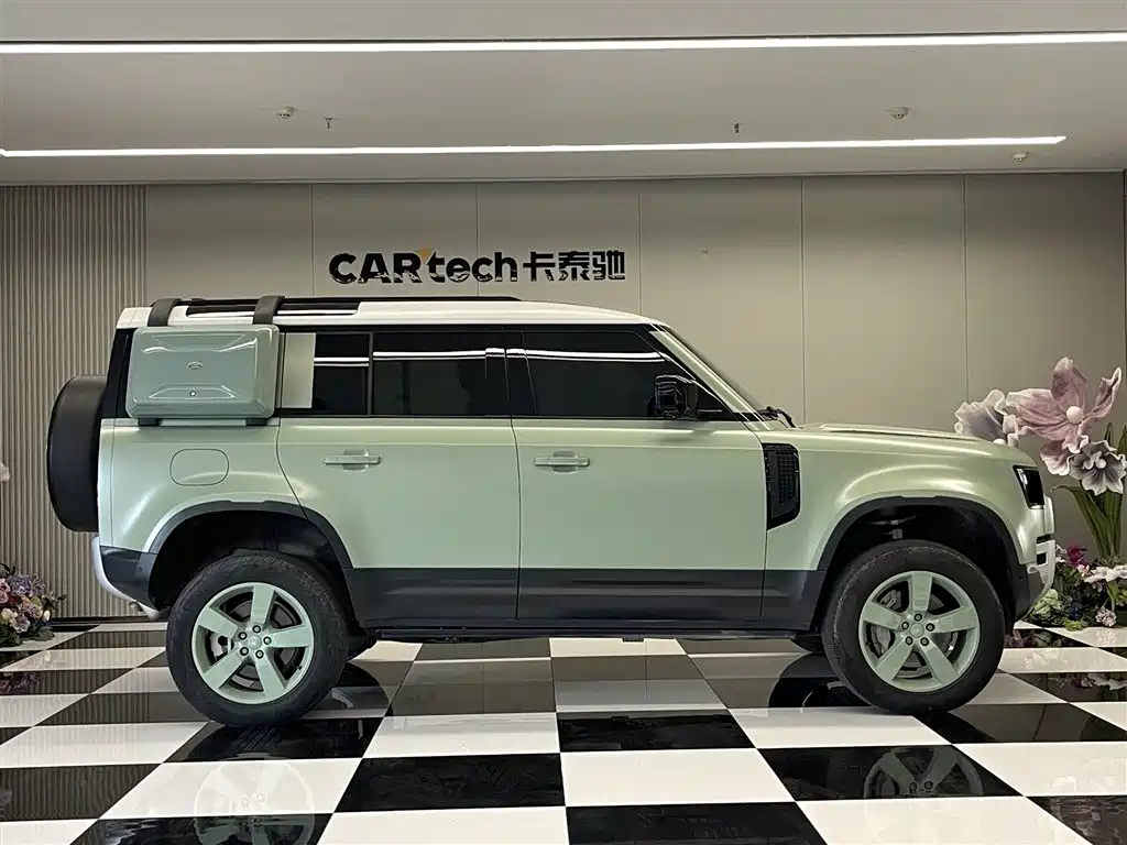 Land Rover Defender — фото 7