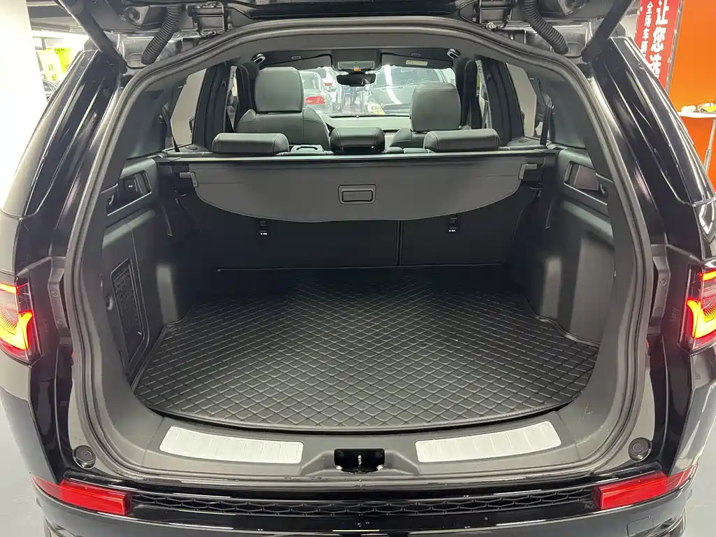 Land Rover Discovery Sport — фото 10