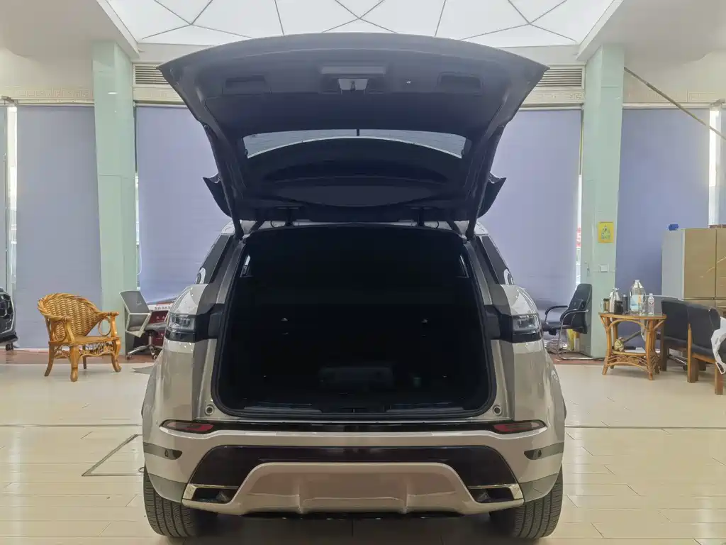 Land Rover Evoque PHEV — фото 14
