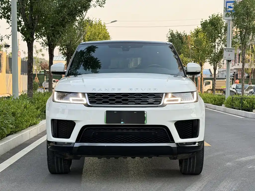 Land Rover Sport PHEV — фото 2